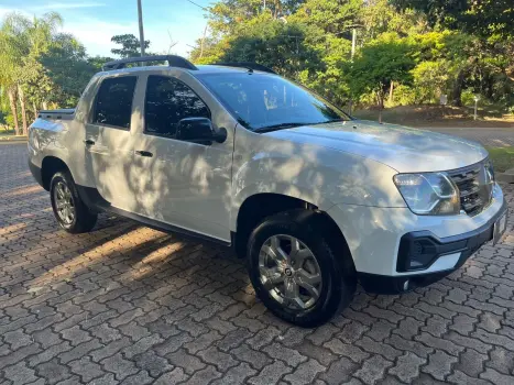 RENAULT Oroch 1.6 16V 4P FLEX INTENSE, Foto 2