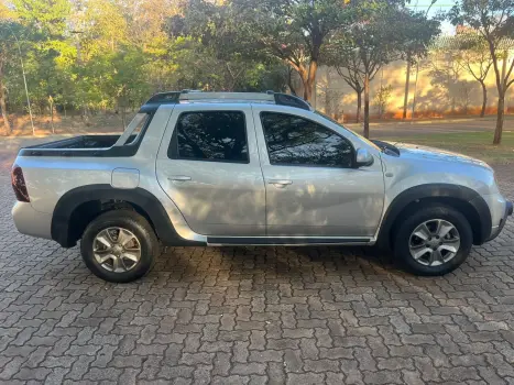 RENAULT Oroch 2.0 16V 4P FLEX DYNAMIQUE AUTOMTICO, Foto 7