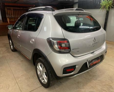RENAULT Sandero 1.6 4P FLEX STEPWAY, Foto 6