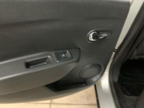 RENAULT Sandero 1.6 4P FLEX STEPWAY, Foto 12