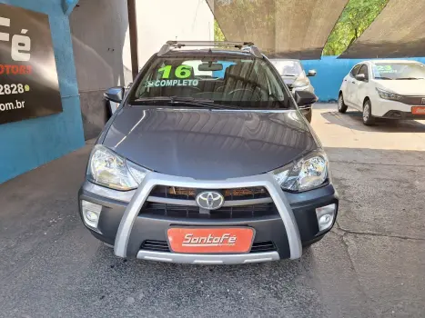 TOYOTA Etios Cross 1.5 16V 4P, Foto 2