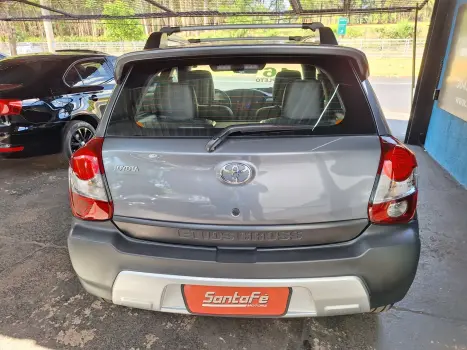 TOYOTA Etios Cross 1.5 16V 4P, Foto 5