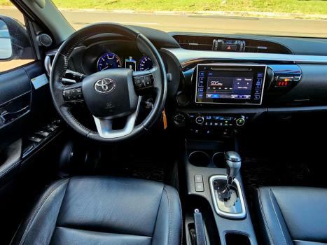 TOYOTA Hilux Caminhonete 2.7 16V 4P SRV CABINE DUPLA, Foto 6