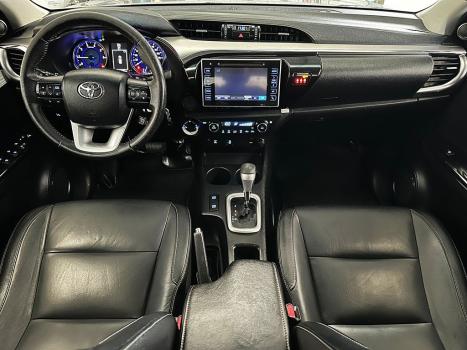 TOYOTA Hilux Caminhonete 2.8 16V SRV 4X4 DIESEL CABINE DUPLA AUTOMTICO, Foto 5