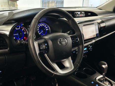 TOYOTA Hilux Caminhonete 2.8 16V SRV 4X4 DIESEL CABINE DUPLA AUTOMTICO, Foto 9