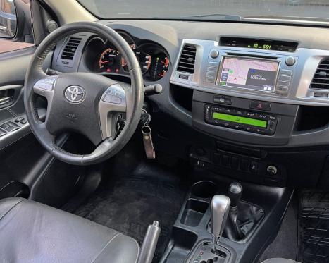 TOYOTA Hilux Caminhonete 3.0 4P 4X4 SRV TURBO DIESEL TOP CABINE DUPLA AUTOMTICO, Foto 7