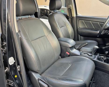 TOYOTA Hilux Caminhonete 3.0 4P 4X4 SRV TURBO DIESEL TOP CABINE DUPLA AUTOMTICO, Foto 8