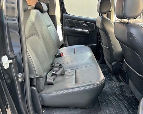 TOYOTA Hilux Caminhonete 3.0 4P 4X4 SRV TURBO DIESEL TOP CABINE DUPLA AUTOMTICO, Foto 9