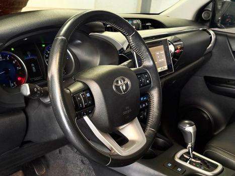 TOYOTA Hilux Caminhonete 2.7 16V 4P SRV FLEX 4X4  CABINE DUPLA AUTOMTICO, Foto 9