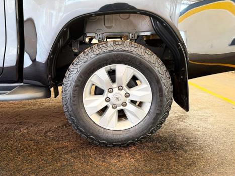 TOYOTA Hilux Caminhonete 2.7 16V 4P SRV FLEX 4X4  CABINE DUPLA AUTOMTICO, Foto 12