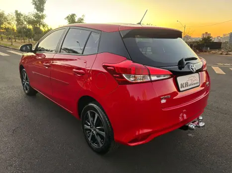 TOYOTA Yaris Hatch 1.5 16V 4P FLEX XS MULTIDRIVE AUTOMTICO CVT, Foto 5