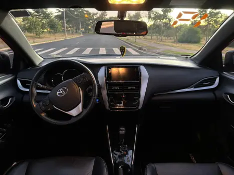 TOYOTA Yaris Hatch 1.5 16V 4P FLEX XS MULTIDRIVE AUTOMTICO CVT, Foto 6