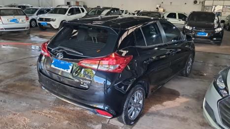 TOYOTA Yaris Hatch 1.3 16V 4P FLEX XL MULTIDRIVE AUTOMTICO CVT, Foto 3