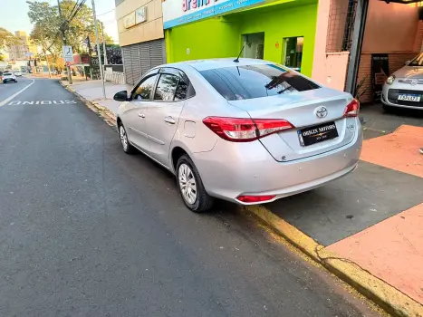 TOYOTA Yaris Sedan 1.5 16V 4P FLEX XL LIVE MULTIDRIVE AUTOMTICO CVT, Foto 6