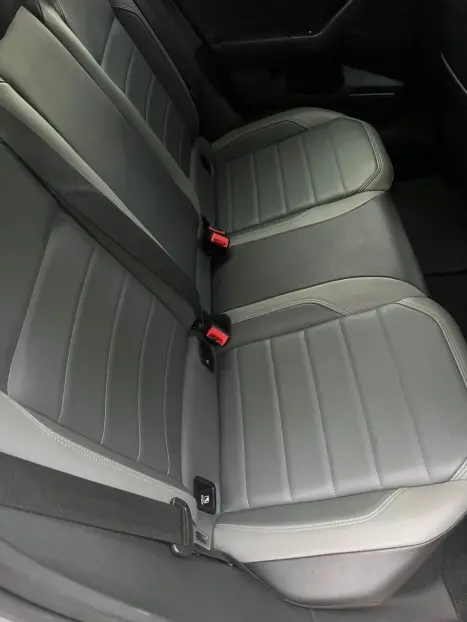VOLKSWAGEN Nivus 1.0 4P FLEX 200 TSI HIGHLINE TURBO AUTOMTICO, Foto 9