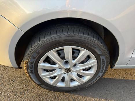 VOLKSWAGEN Polo Sedan 1.6 4P FLEX, Foto 10