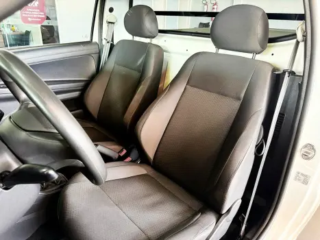 VOLKSWAGEN Saveiro 1.6 G7 ROBUST CABINE DUPLA FLEX, Foto 4