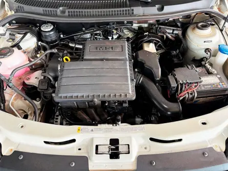 VOLKSWAGEN Saveiro 1.6 G7 ROBUST CABINE DUPLA FLEX, Foto 9