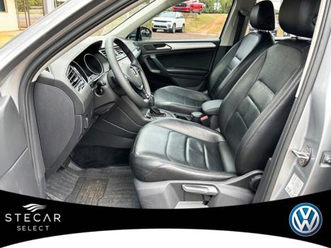 VOLKSWAGEN Tiguan 1.4 250 TSI TOTAL FLEX ALLSPACE TURBO AUTOMTICO TIPTRONIC, Foto 4