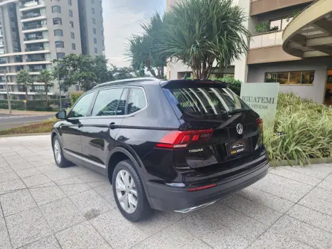 VOLKSWAGEN Tiguan 1.4 250 TSI TOTAL FLEX ALLSPACE COMFORTLINE TURBO AUTOMTICO TIPTRONIC, Foto 3