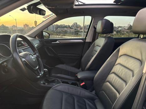 VOLKSWAGEN Tiguan 1.4 250 TSI TOTAL FLEX ALLSPACE COMFORTLINE TURBO AUTOMTICO TIPTRONIC, Foto 9