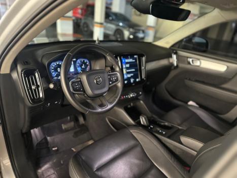 VOLVO XC40 2.0 16V 4P T5 TURBO MOMENTUM AWD GEARTRONIC AUTOMTICO, Foto 5