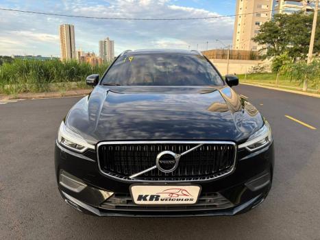 VOLVO XC60 2.0 4P D5 MOMENTUM DIESEL AWD GEARTRONIC, Foto 2