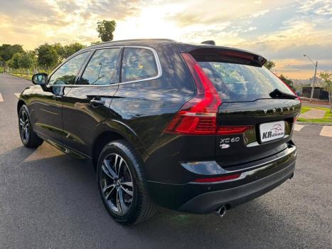 VOLVO XC60 2.0 4P D5 MOMENTUM DIESEL AWD GEARTRONIC, Foto 6