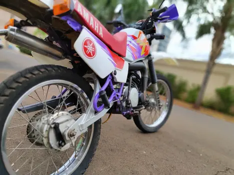 YAMAHA DT 180 CC, Foto 12