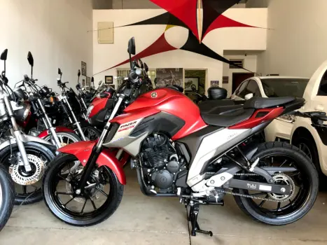 YAMAHA FZ 25 250 Fazer Flex , Foto 5