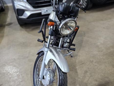 YAMAHA YBR 125 , Foto 4