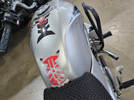 YAMAHA YBR 125 , Foto 6