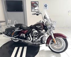 HARLEY DAVIDSON Road King 1700