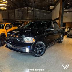 RAM Classic 5.7 V8 32V 4P HEMI LARAMIE NIGHT EDITION AUTOMTICO