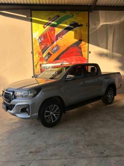 TOYOTA Hilux Caminhonete 2.7 16V 4P SRV FLEX CABINE DUPLA AUTOM�TICO