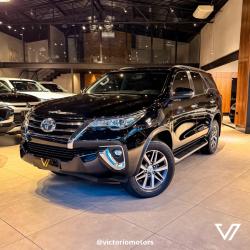 TOYOTA Hilux SW4 2.8 4P SRX 4X4 TURBO DIESEL AUTOM�TICO