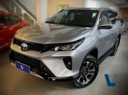 TOYOTA Hilux SW4 2.8 16V 4P SRX PLATINUM 4X4 7 LUGARES TURBO DIESEL AUTOM�TICO