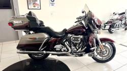 HARLEY DAVIDSON Street Glide CVO 1800
