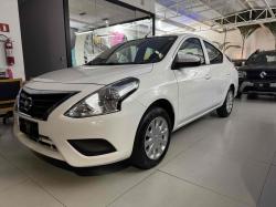 NISSAN Versa Sedan 