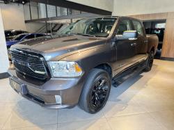 RAM Classic 5.7 V8 32V 4P HEMI LARAMIE NIGHT EDITION AUTOMTICO