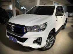 TOYOTA Hilux Caminhonete 2.8 16V SRV 4X4 DIESEL CABINE DUPLA AUTOMTICO