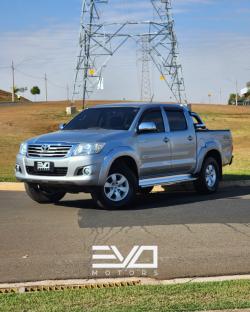 TOYOTA Hilux Caminhonete 2.7 16V 4P SRV FLEX 4X4  CABINE DUPLA AUTOMTICO