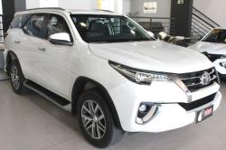 TOYOTA Hilux SW4 2.8 4P SRX 4X4 TURBO DIESEL AUTOMTICO