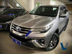 TOYOTA Hilux SW4 2.8 16V 4P SRX 4X4 7 LUGARES TURBO DIESEL AUTOMTICO
