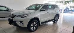 TOYOTA Hilux SW4 2.8 4P SRX 4X4 DIAMOND 7 LUGARES TURBO DIESEL AUTOMTICO