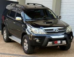 TOYOTA Hilux SW4 3.0 16V 4P SRV 4X4 TURBO DIESEL AUTOMTICO