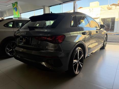AUDI A3 2.0 16V 4P 40 TFSI SPORTBACK PERFORMANCE BLACK S-TRONIC AUTOM�TICO, Foto 4