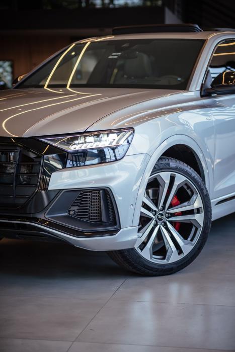 AUDI Q8 3.0 V6 24V 4P TFSI PERFORMANCE BLACK QUATTRO AUTOMÁTICO TIPTRONIC, Foto 3