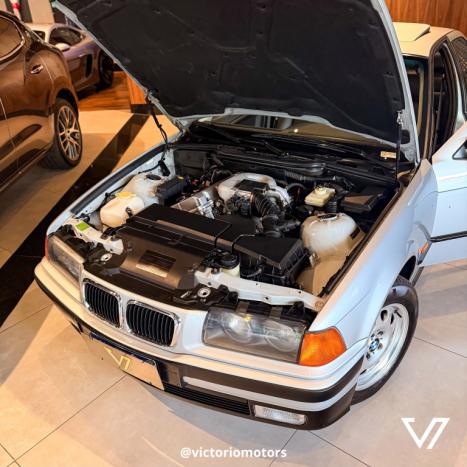 BMW 318I 1.8 16V 4P AUTOMÁTICO, Foto 4