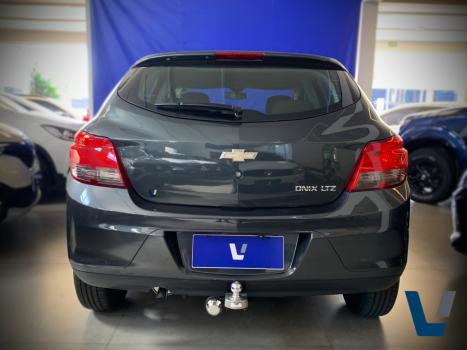 CHEVROLET Onix Hatch 1.4 4P FLEX LTZ AUTOMTICO, Foto 5